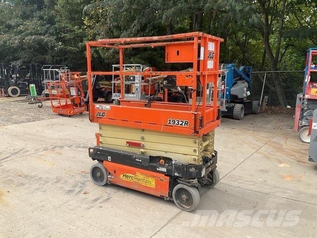JLG 1932R Makasli platformlar