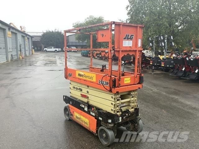 JLG 1932R Makasli platformlar