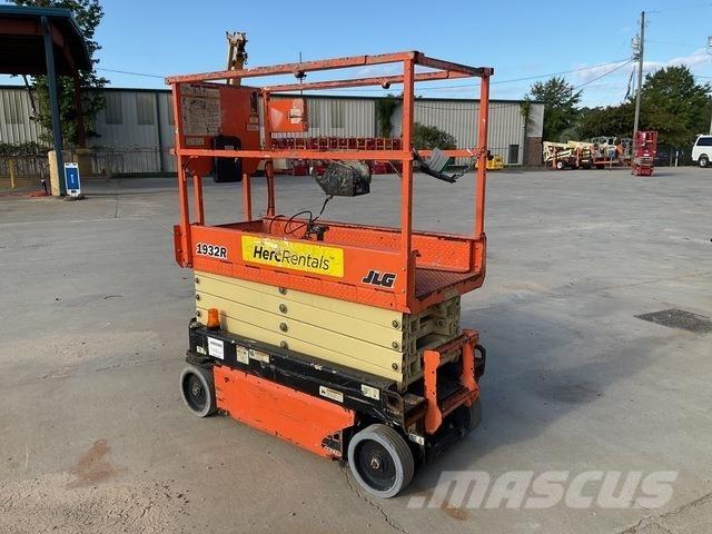 JLG 1932R Makasli platformlar