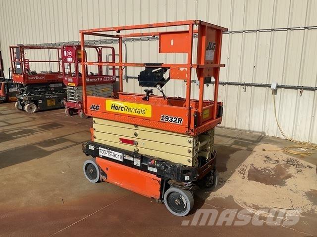 JLG 1932R Makasli platformlar