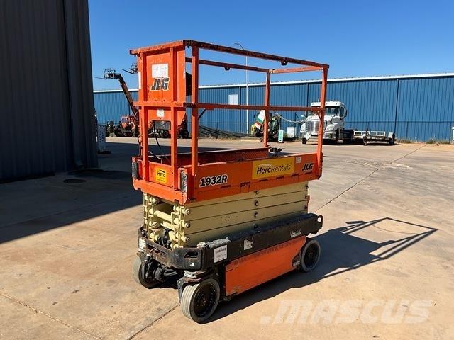 JLG 1932R Makasli platformlar