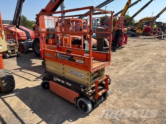 JLG 1932R Makasli platformlar