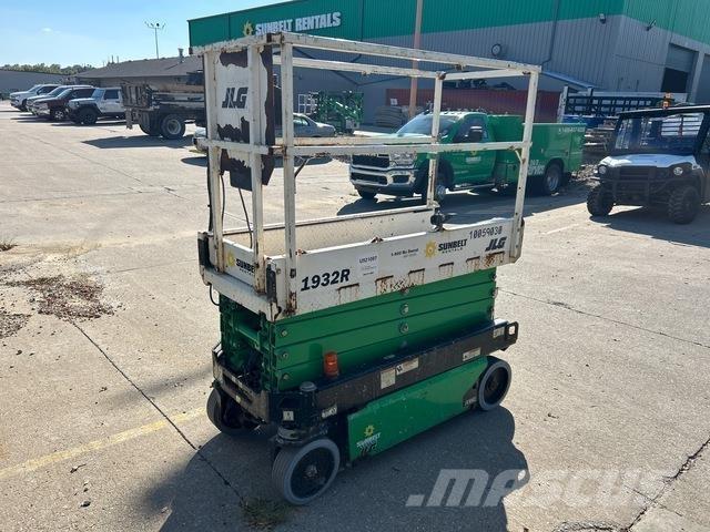 JLG 1932R Makasli platformlar