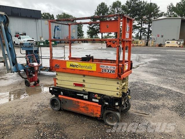 JLG 1932R Makasli platformlar