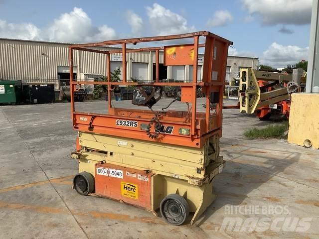 JLG 1932RS Makasli platformlar