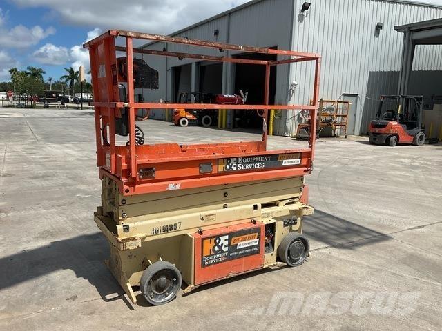 JLG 1932RS Makasli platformlar
