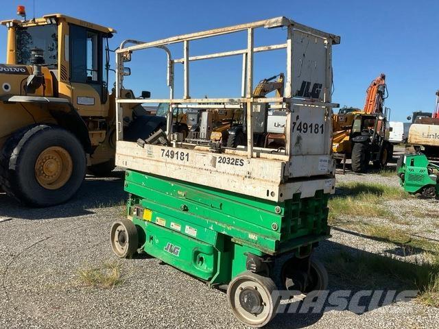 JLG 2032ES Makasli platformlar