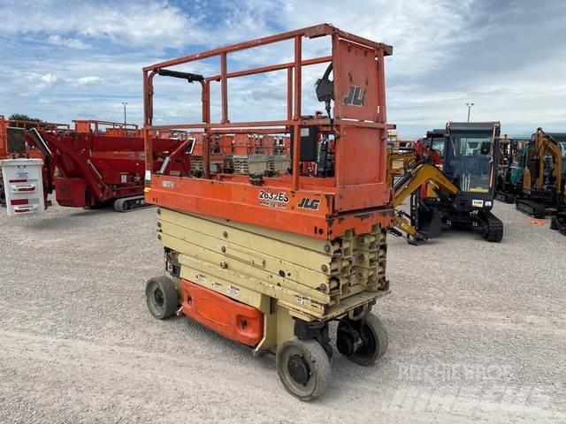 JLG 2632ES Makasli platformlar