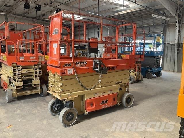 JLG 2632ES Makasli platformlar