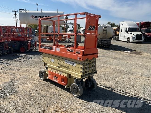 JLG 2632ES Makasli platformlar