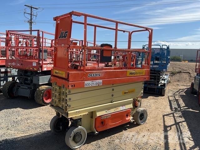JLG 2632ES Makasli platformlar