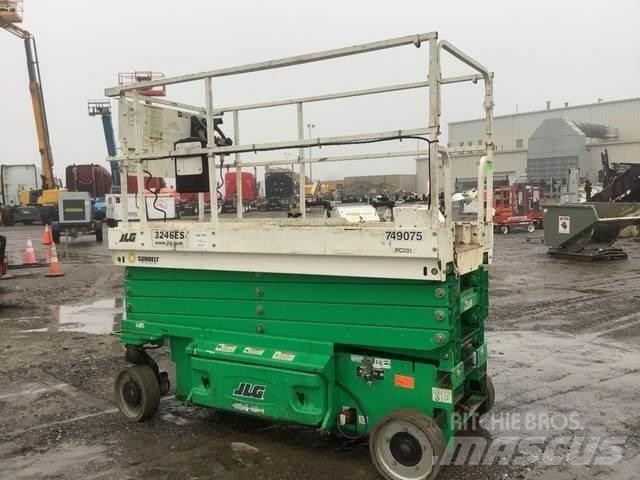 JLG 3246ES Makasli platformlar
