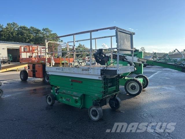JLG 3246ES Makasli platformlar