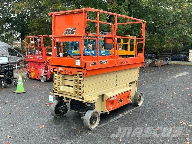 JLG 3246ES Makasli platformlar