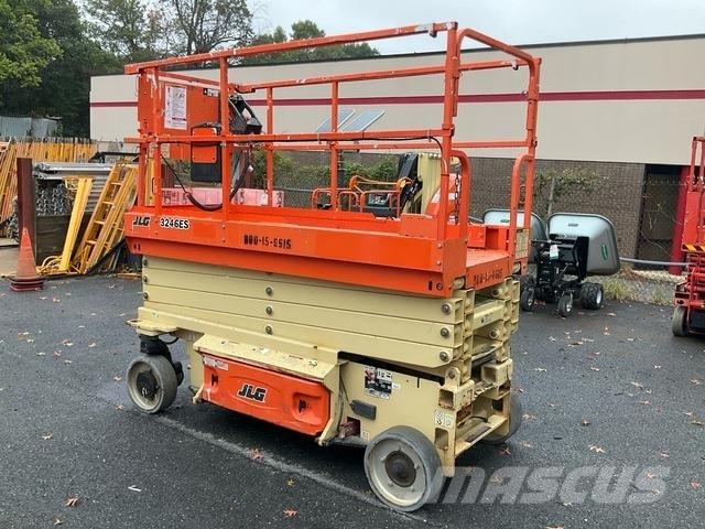 JLG 3246ES Makasli platformlar