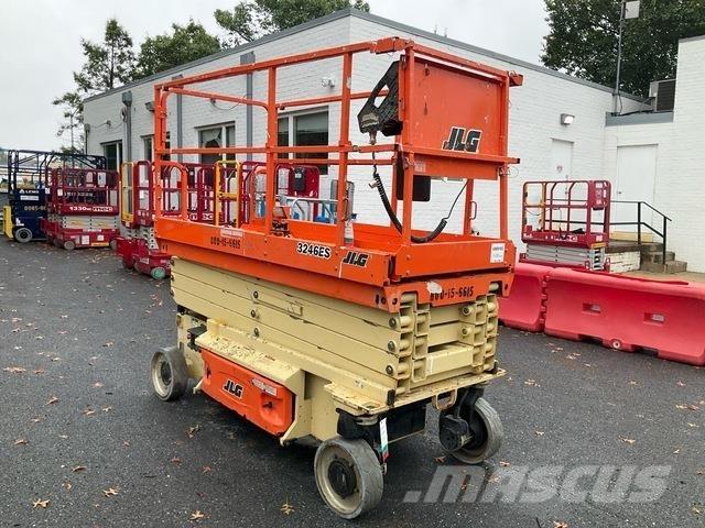 JLG 3246ES Makasli platformlar