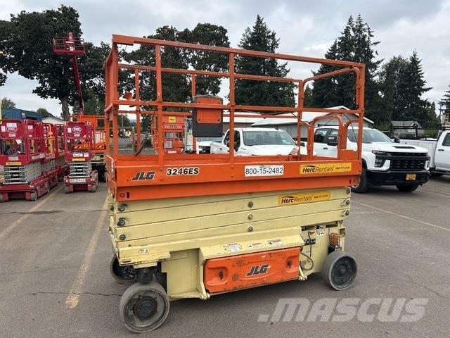 JLG 3246ES Makasli platformlar