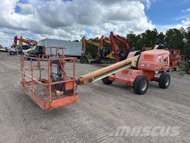 JLG 400S Teleskopik personel platformları