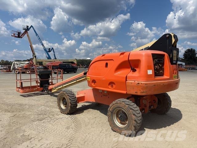 JLG 400S Teleskopik personel platformları