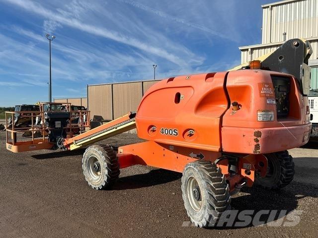 JLG 400S Teleskopik personel platformları