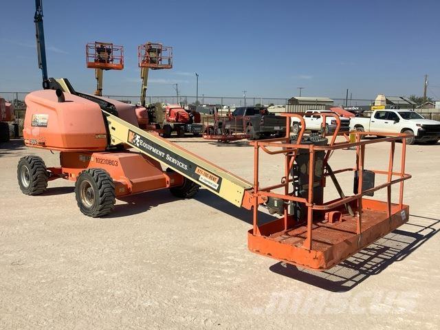 JLG 400S Teleskopik personel platformları