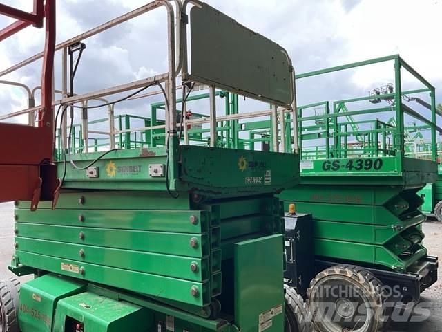 JLG 4069LE Makasli platformlar