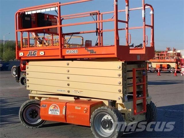 JLG 4069LE Makasli platformlar