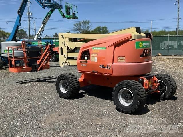 JLG 450AJ Körüklü personel platformları