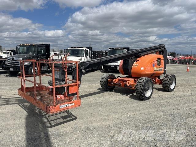 JLG 600A Körüklü personel platformları