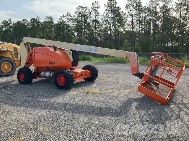 JLG 600A Körüklü personel platformları