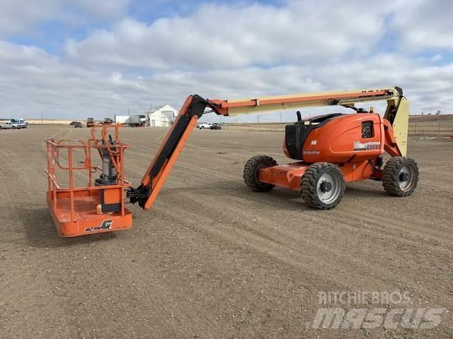JLG 600AJ Körüklü personel platformları