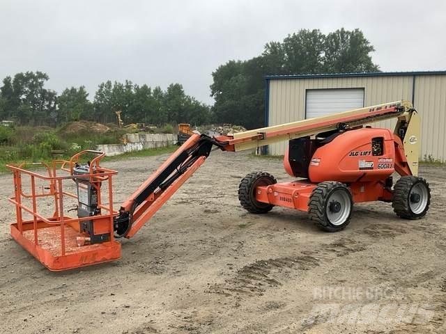 JLG 600AJ Körüklü personel platformları