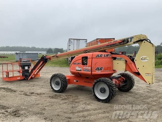 JLG 600AJ Körüklü personel platformları