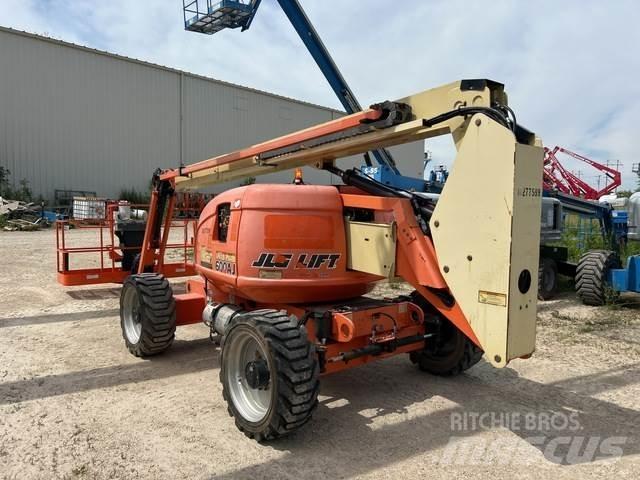 JLG 600AJ Körüklü personel platformları