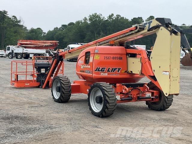 JLG 600AJ Körüklü personel platformları