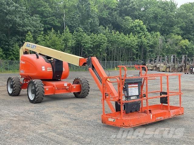 JLG 600AJ Körüklü personel platformları