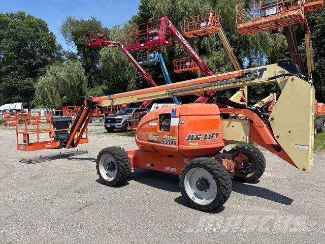 JLG 600AJ Körüklü personel platformları