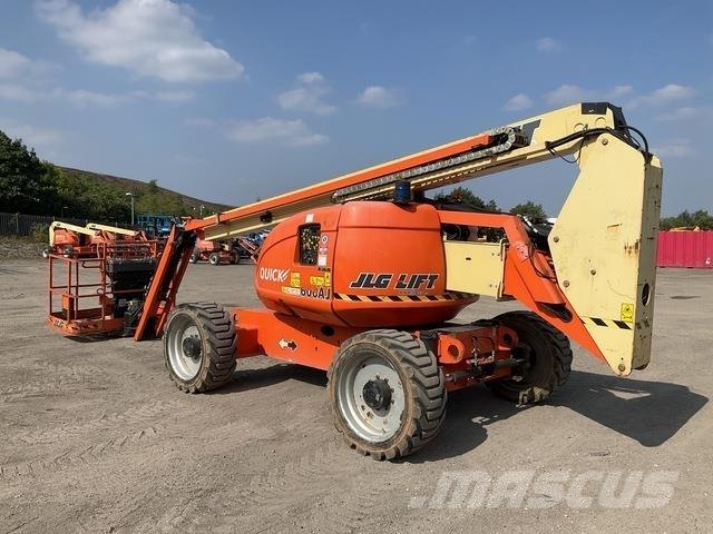 JLG 600AJ Körüklü personel platformları