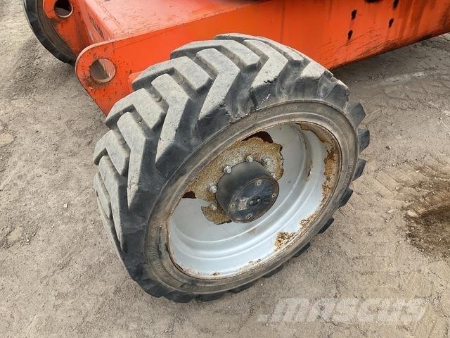JLG 600AJ Körüklü personel platformları