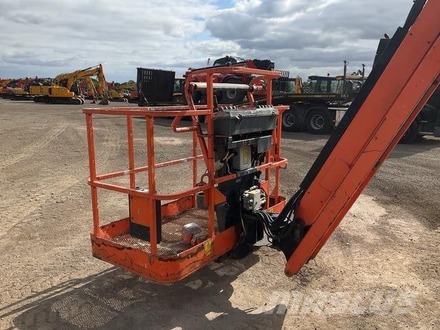 JLG 600AJ Körüklü personel platformları