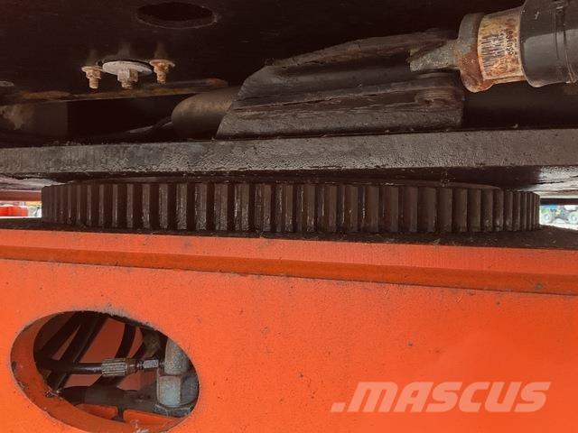 JLG 600AJ Körüklü personel platformları