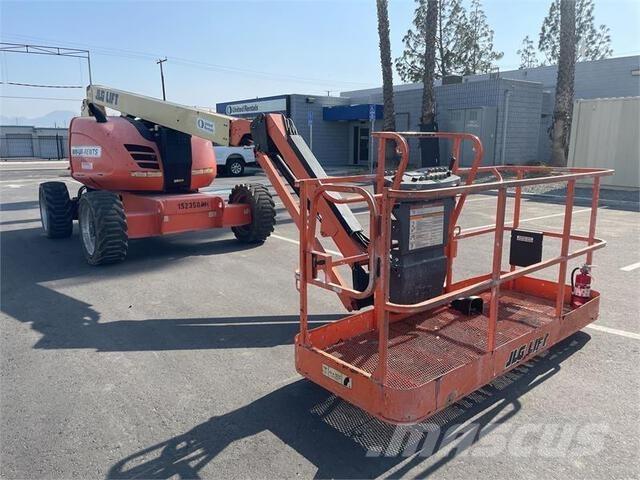 JLG 600AJ Körüklü personel platformları