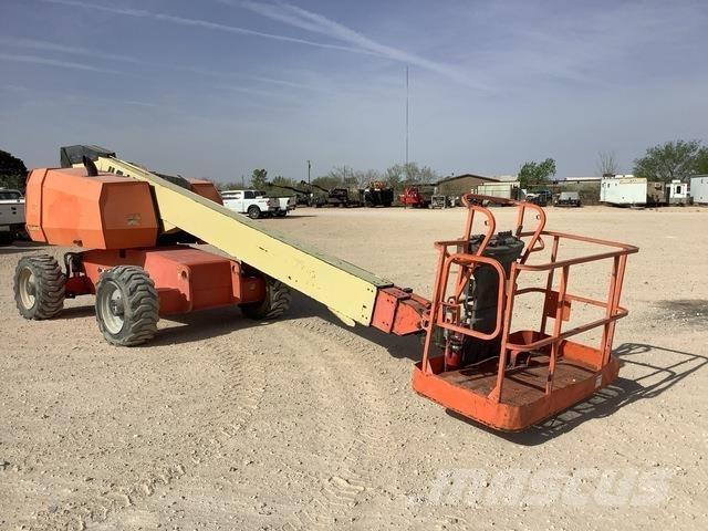 JLG 600S Teleskopik personel platformları