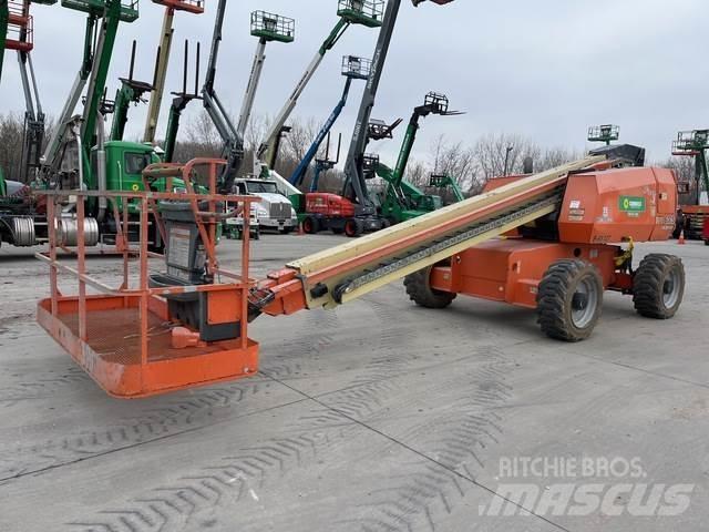 JLG 600S Diger