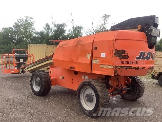 JLG 600S Teleskopik personel platformları