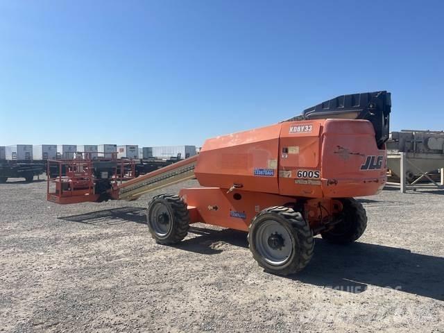 JLG 600S Diger