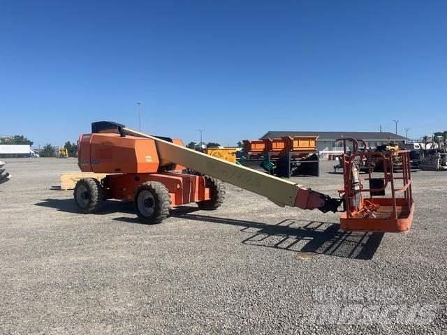 JLG 600S Diger