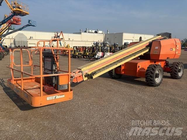JLG 600S Diger