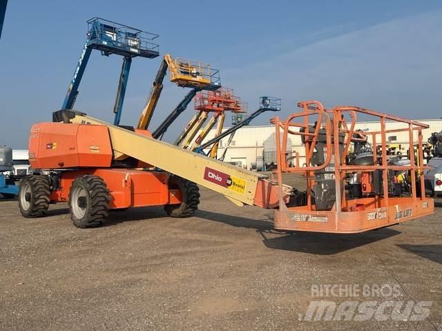 JLG 600S Diger