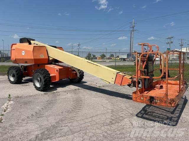 JLG 600S Diger